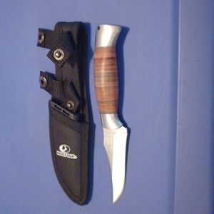 Leather wrapped fixed blade